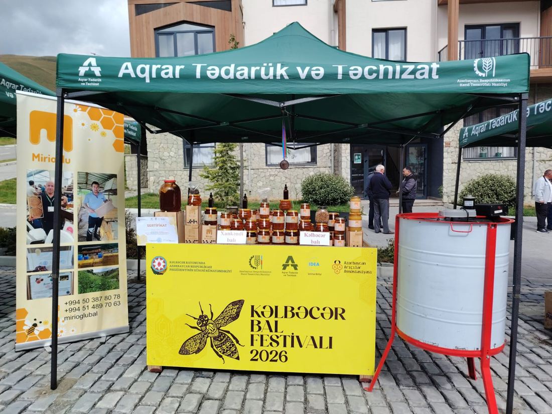 Kəlbəcər Bal Festivalı 2026 stendi